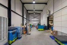 TE KOOP KANTOORGEBOUW MET MAGAZIJN AARTSELAAR