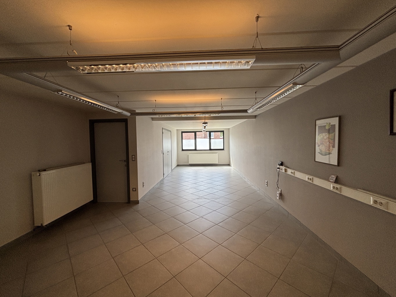 Polyvalent building for rent <br> 2530 - Boechout