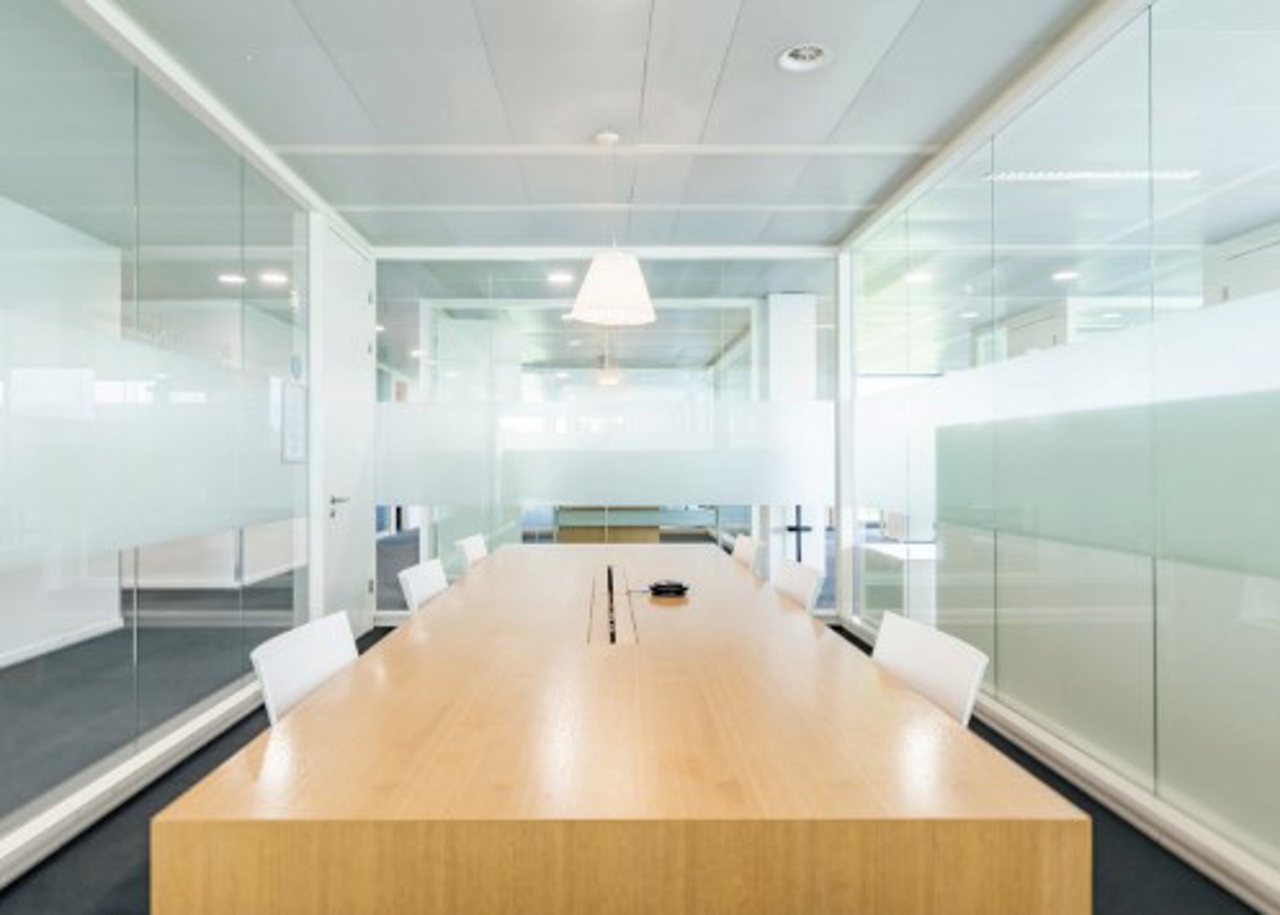 A LOUER - BUREAUX - VILVOORDE 