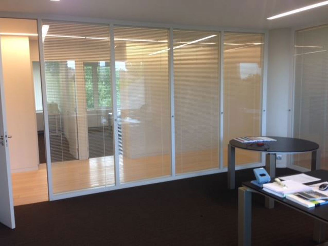 A VENDRE - WATERLOO - BUREAUX