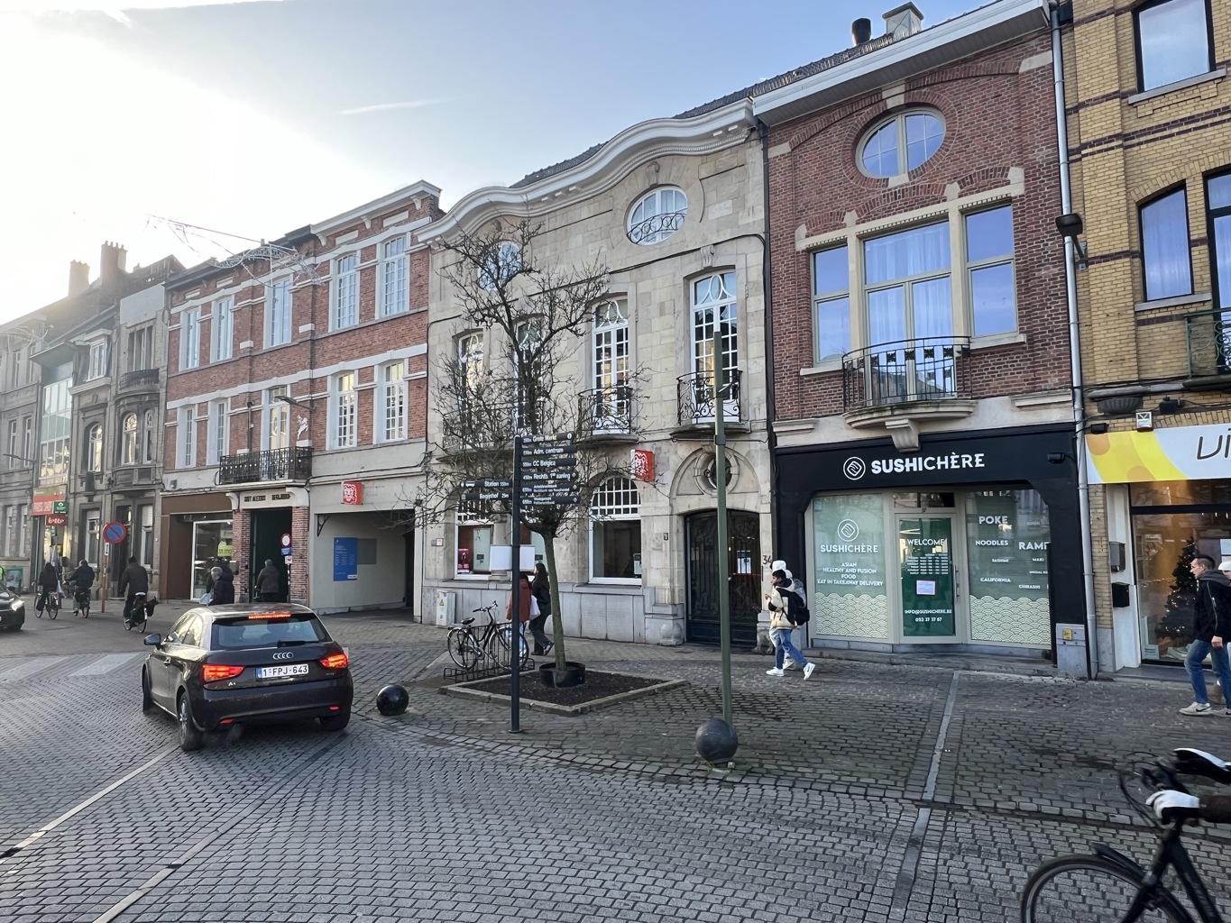À VENDRE - BUREAUX / LOCAUX COMMERCIAUX - TERMONDE