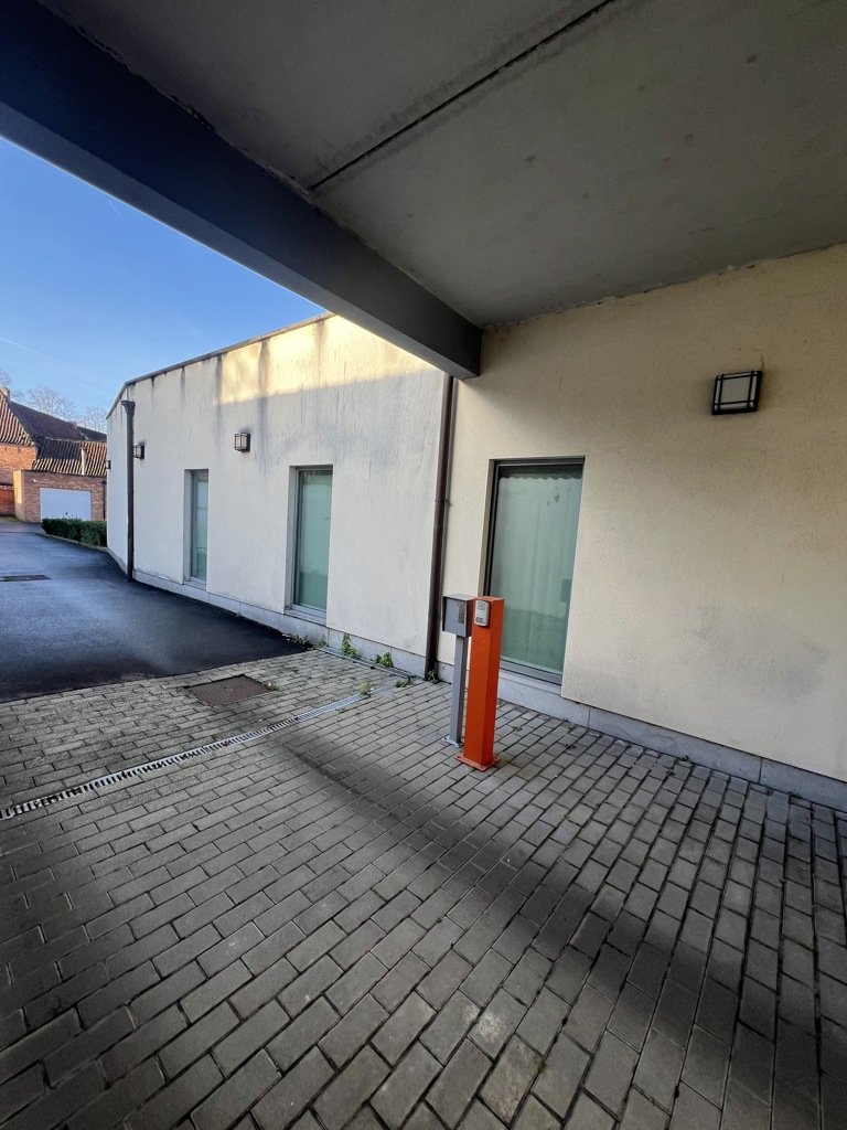 À VENDRE - BUREAUX / LOCAUX COMMERCIAUX - TERMONDE