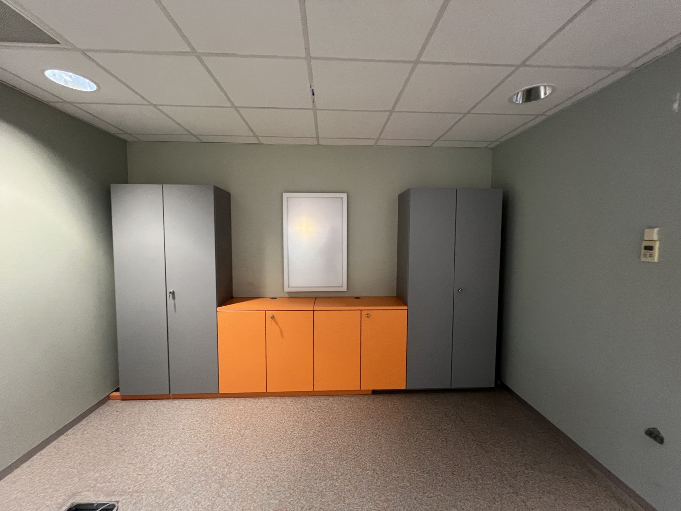 TE KOOP - KANTOREN / COMMERCIELE HANDELSRUIMTE - HEERS