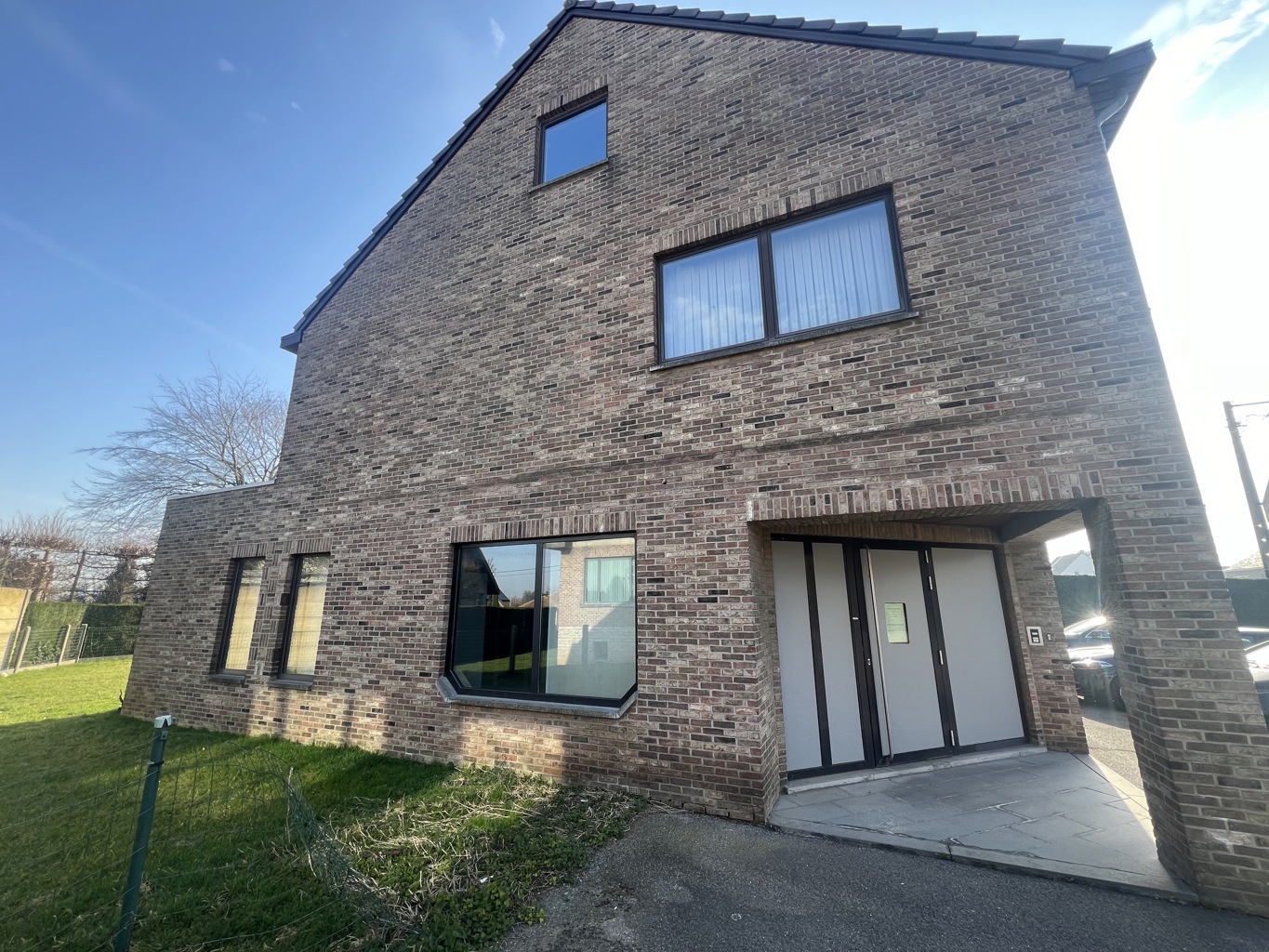 TE KOOP - KANTOREN / COMMERCIELE HANDELSRUIMTE - HEERS