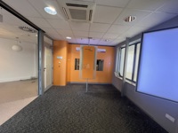 TE KOOP - KANTOREN / COMMERCIELE HANDELSRUIMTE - HEERS