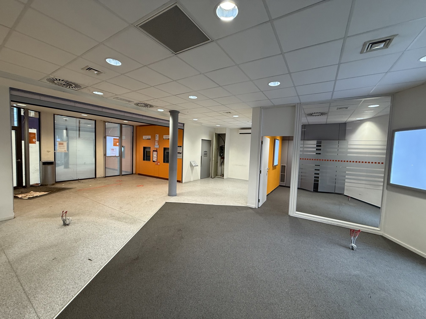 A VENDRE - BATIMENT USAGE MIXTE -STREPY-BRACQUENIES