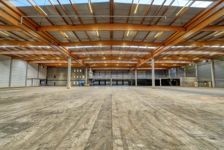A LOUER - P.A.E Strépy-Bracquegnies - Entrepôts logistiques