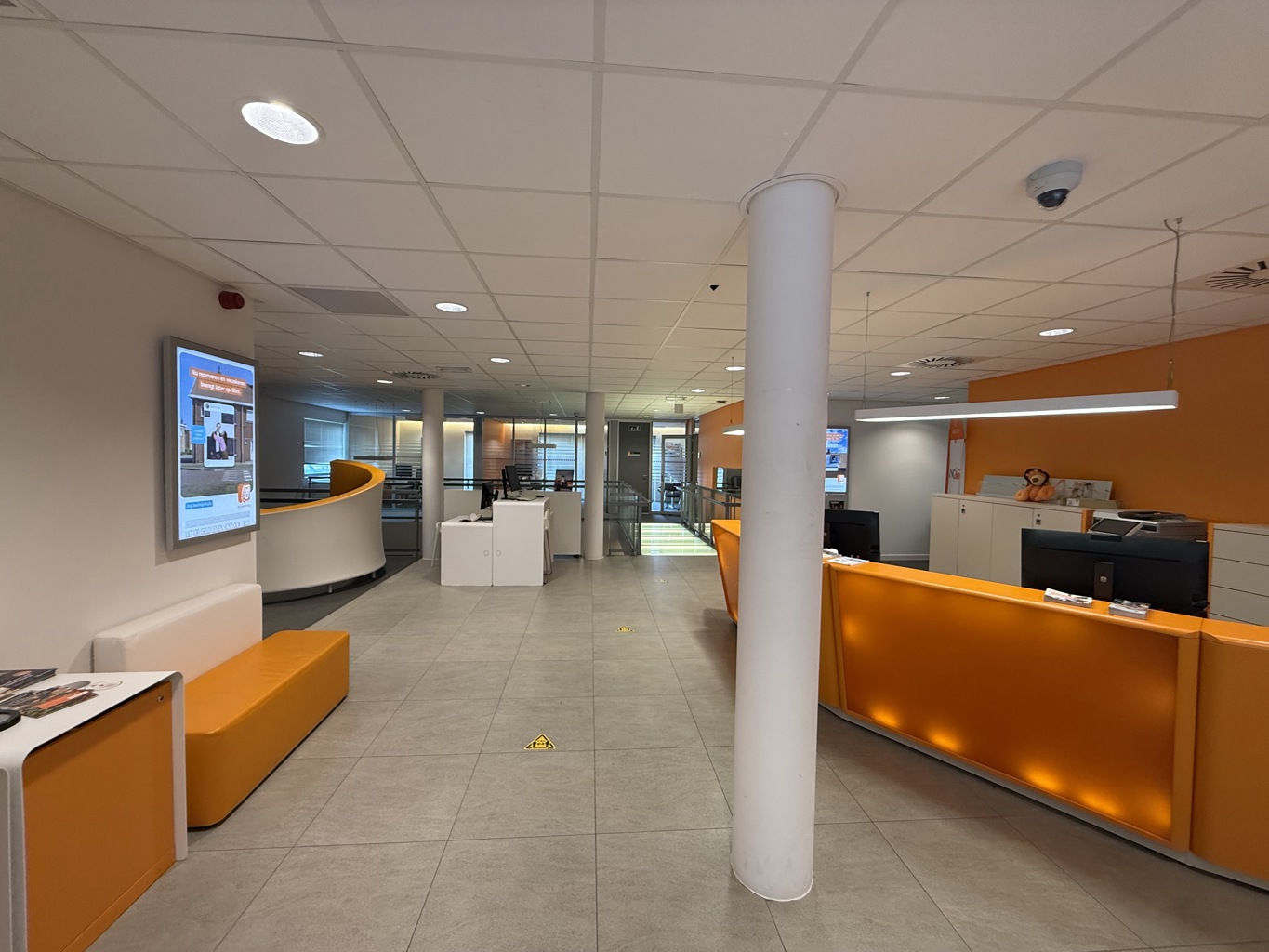 À VENDRE - BUREAUX / LOCAUX COMMERCIAUX - MALDEGEM