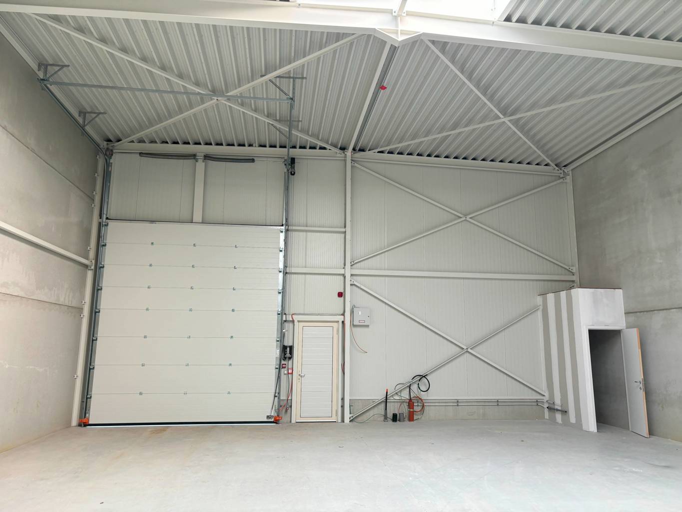 FOR RENT NEW CONSTRUCTION SME UNITS IN LAAKDAL