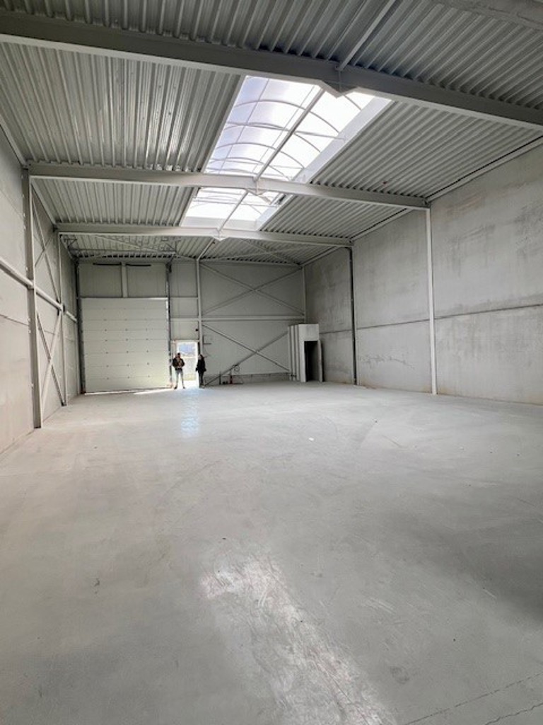 FOR RENT NEW CONSTRUCTION SME UNITS IN LAAKDAL