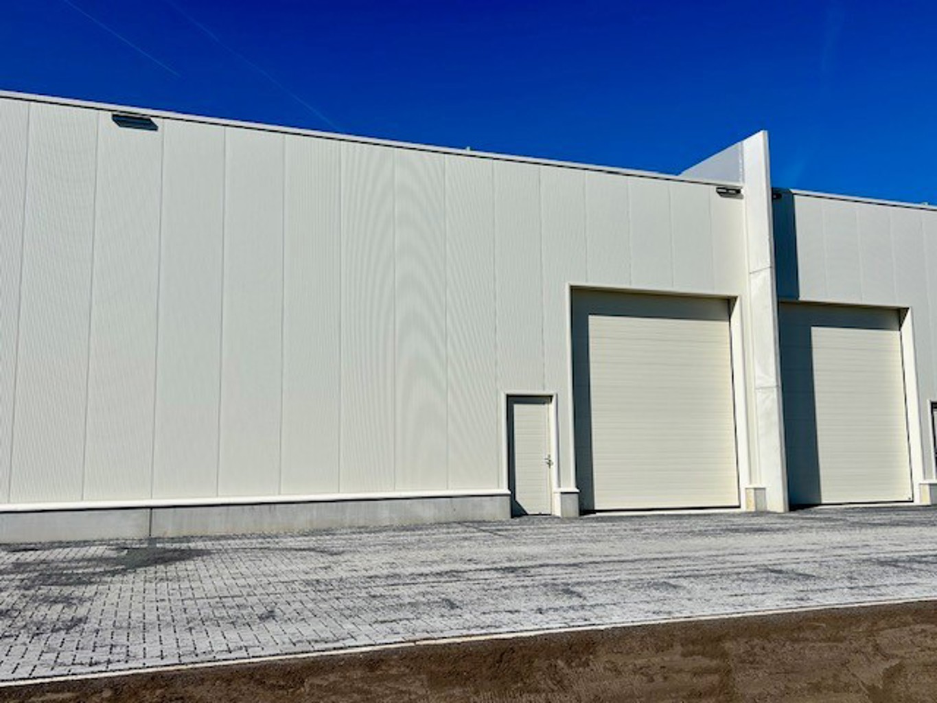 FOR RENT NEW CONSTRUCTION SME UNITS IN LAAKDAL