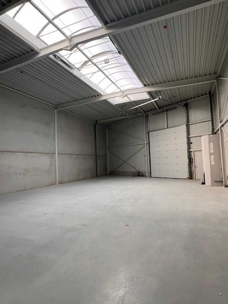 FOR RENT NEW CONSTRUCTION SME UNITS IN LAAKDAL