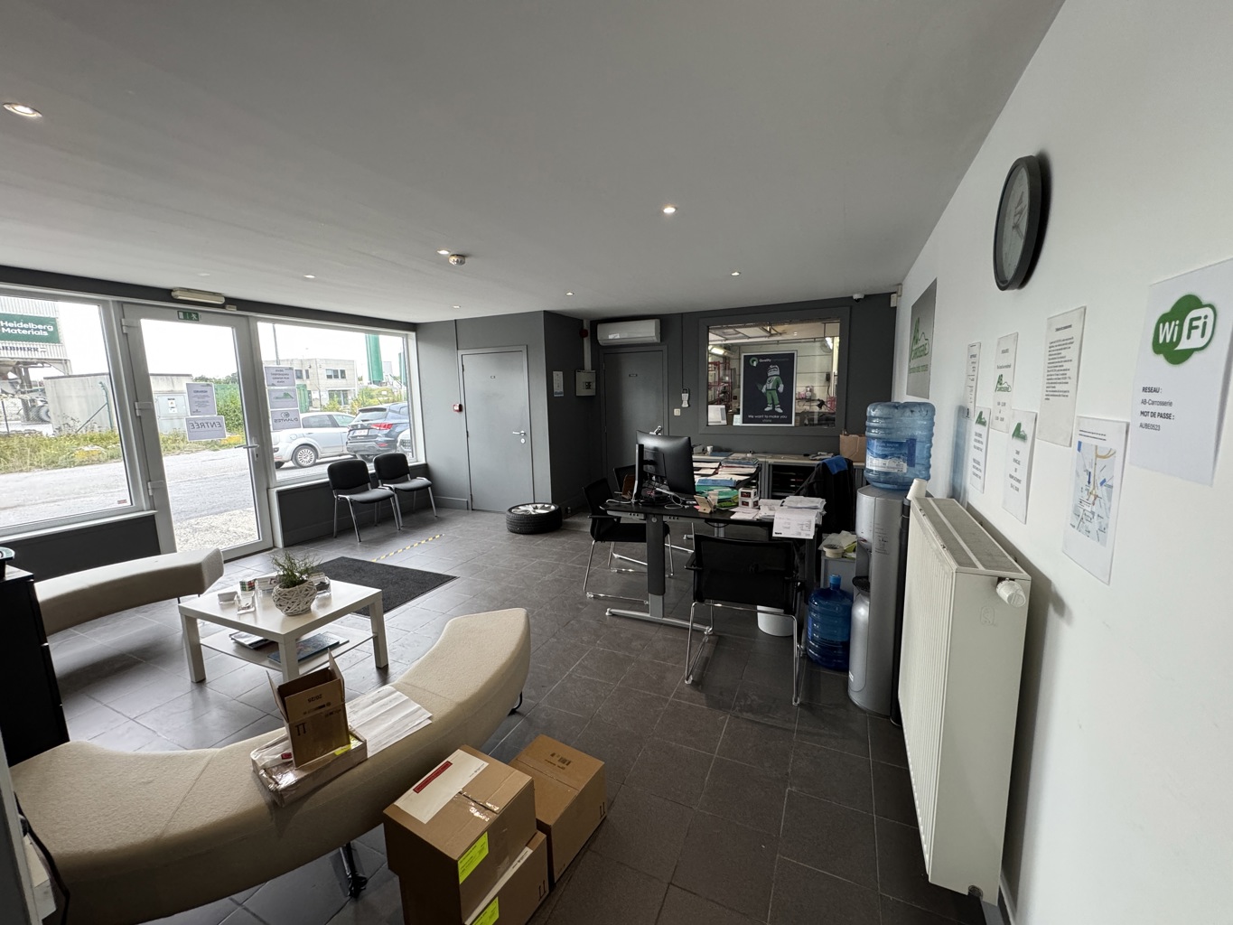 FOR SALE - Villers-le-Bouillet - Semi-industrial hall 