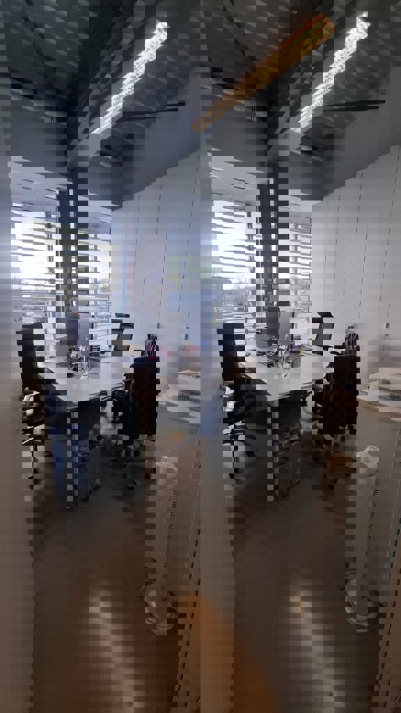 Gebouw voor gemengd gebruik te huur <br> 2950 - Kapellen