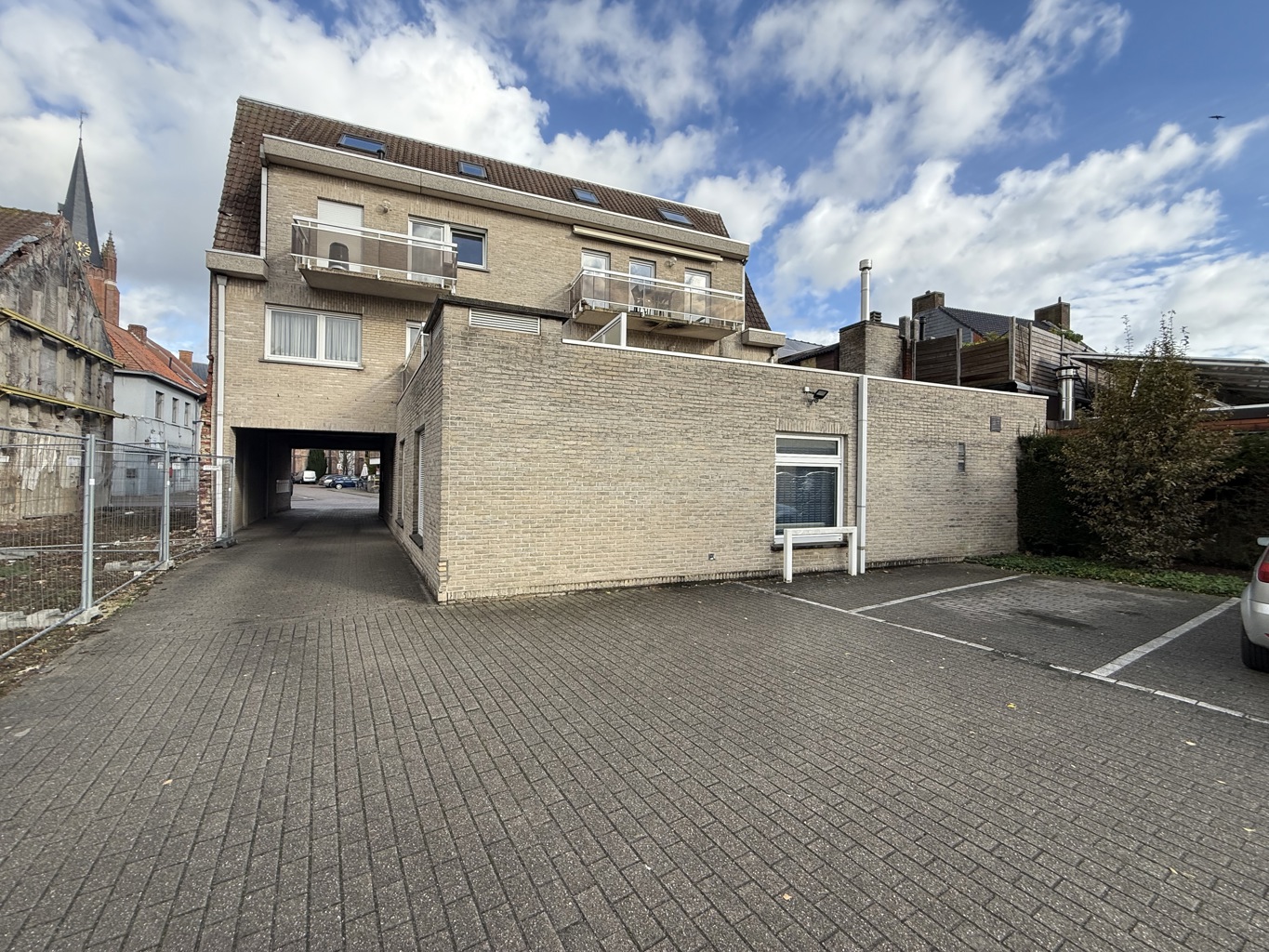 À VENDRE - LOCAL COMMERCIAL/BUREAU - WINGENE