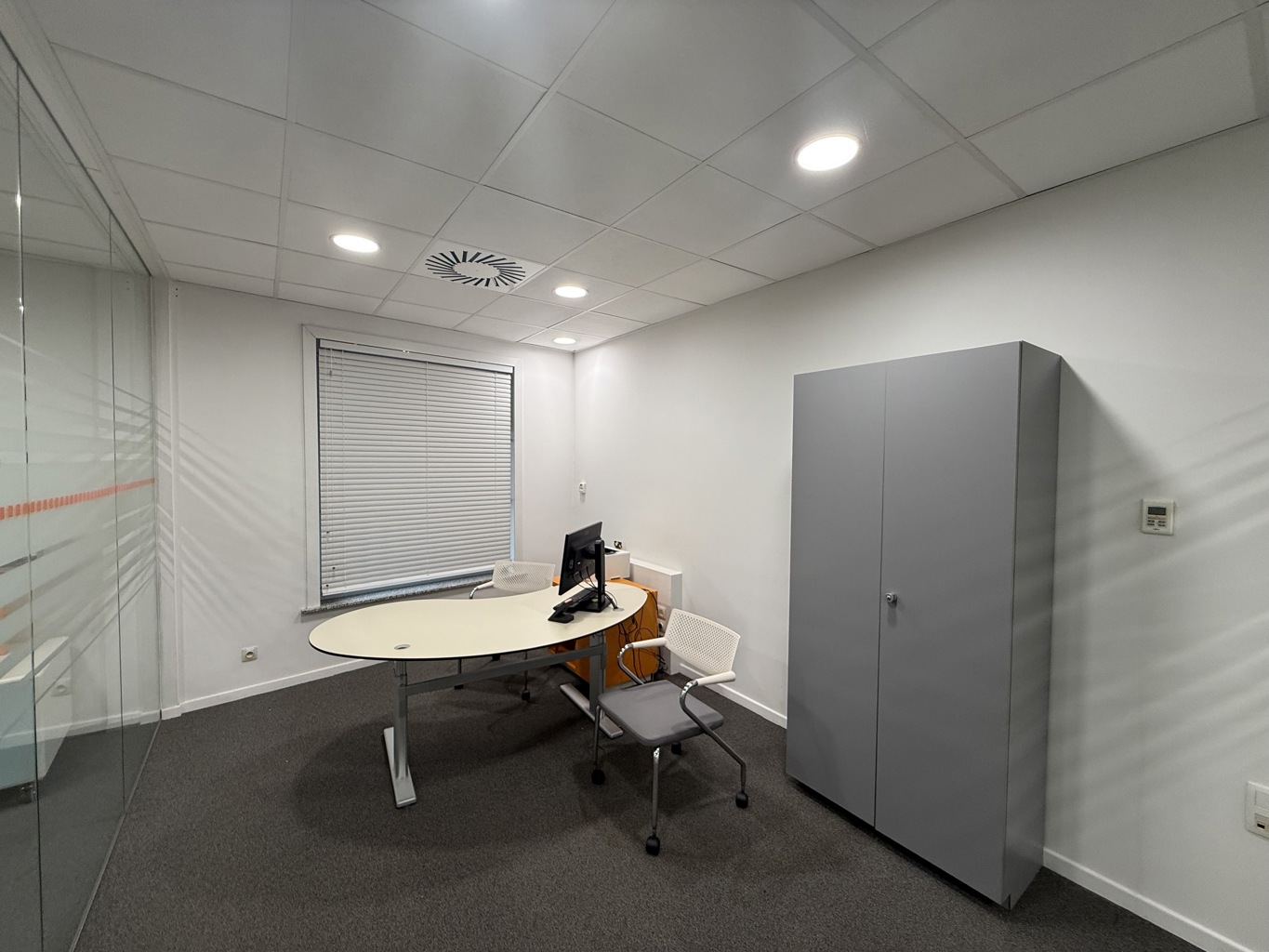 À VENDRE - LOCAL COMMERCIAL/BUREAU - WINGENE