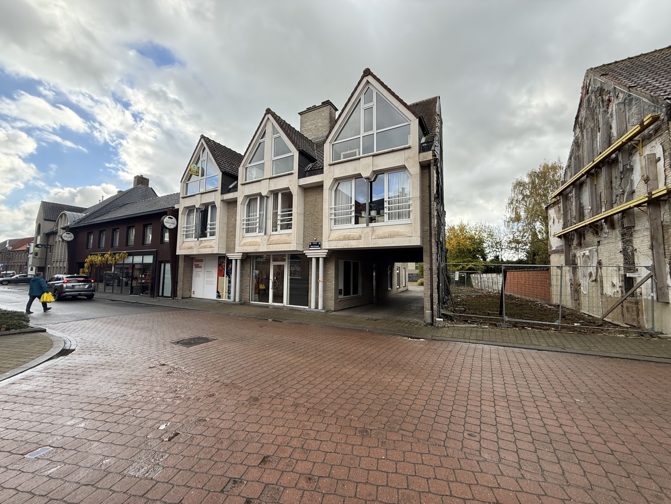 À VENDRE - LOCAL COMMERCIAL/BUREAU - WINGENE