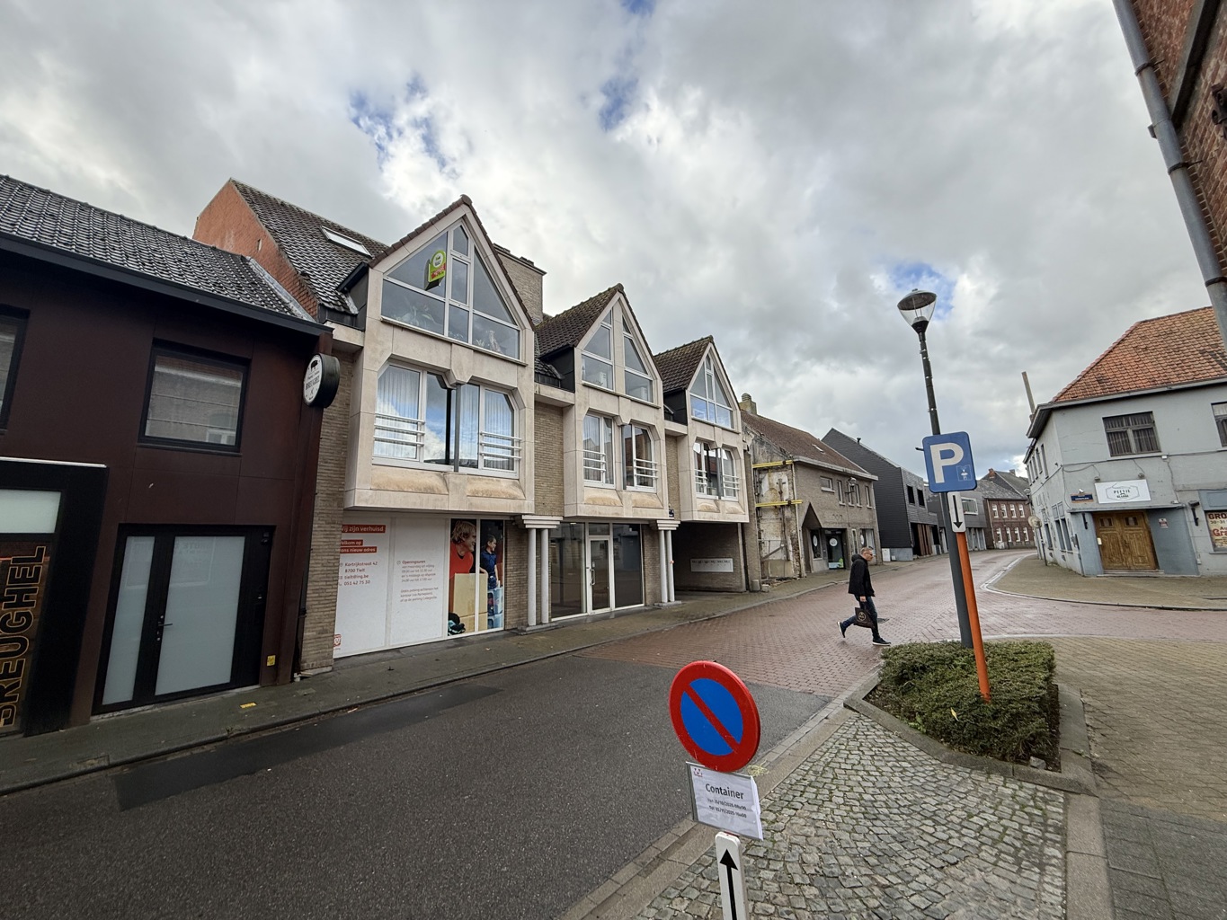 À VENDRE - LOCAL COMMERCIAL/BUREAU - WINGENE