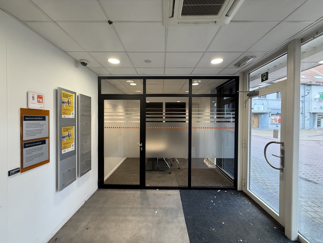 À VENDRE - LOCAL COMMERCIAL/BUREAU - WINGENE