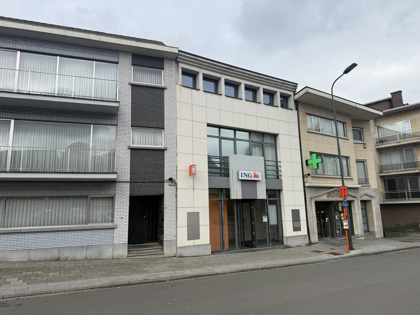 TE KOOP - COMMERCIEEL GEBOUW/ KANTOOR - DIEGEM