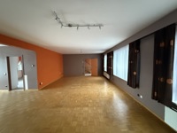 TE KOOP - KANTOOR GEBOUW + APPARTEMENT - MEULEBEKE
