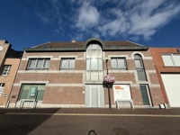 TE KOOP - KANTOOR GEBOUW + APPARTEMENT - MEULEBEKE