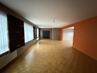 TE KOOP - KANTOOR GEBOUW + APPARTEMENT - MEULEBEKE