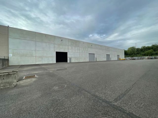 Entrepôt à louer <br> 6200 - Châtelet