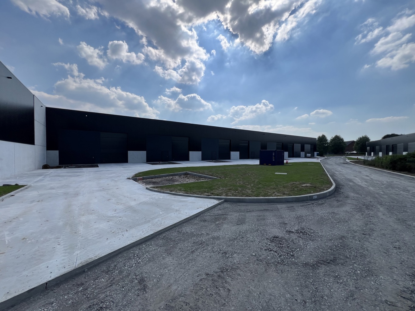 Industrial building for rent <br> 6041 - Charleroi Gosselies