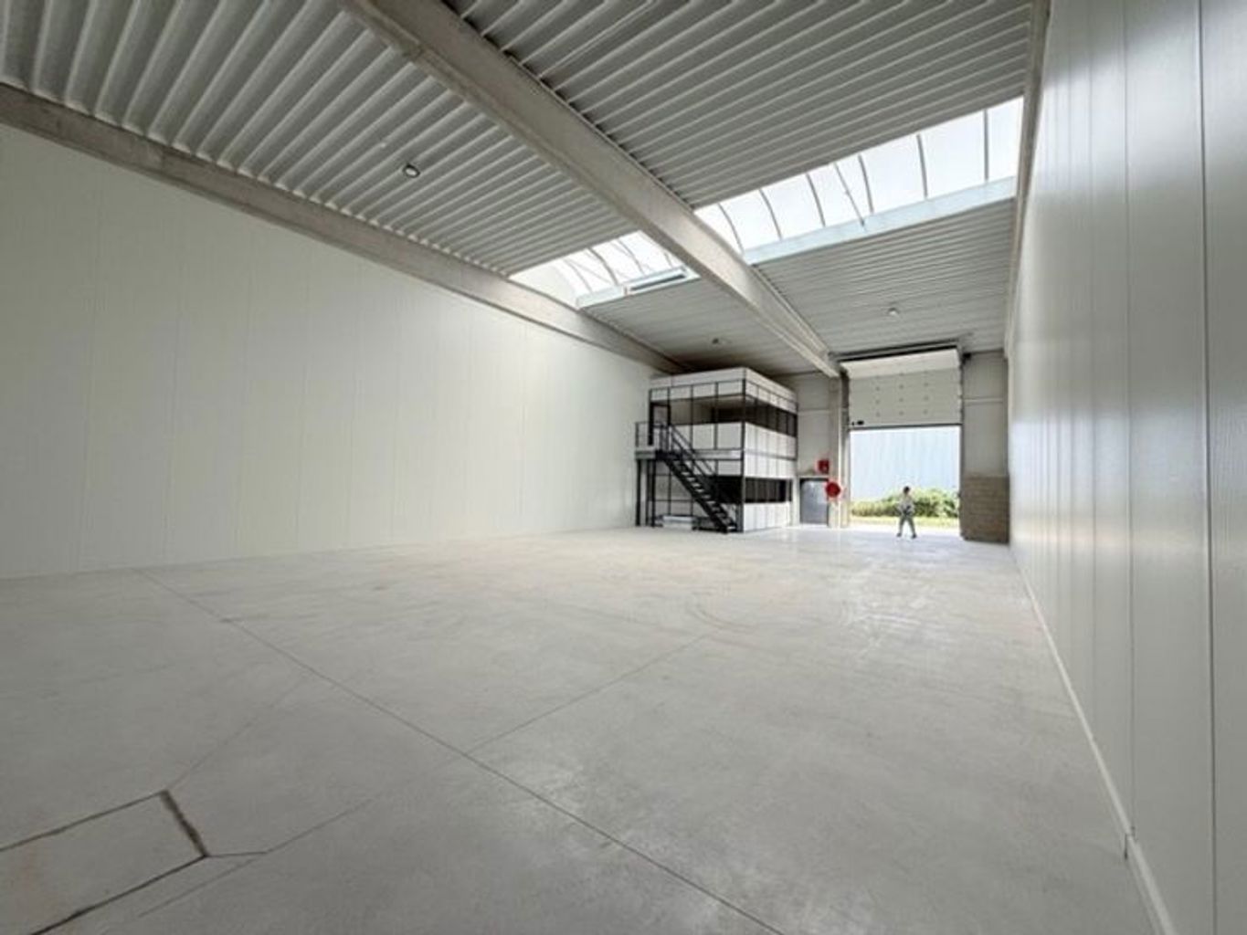 Industrial building for rent <br> 6041 - Charleroi Gosselies