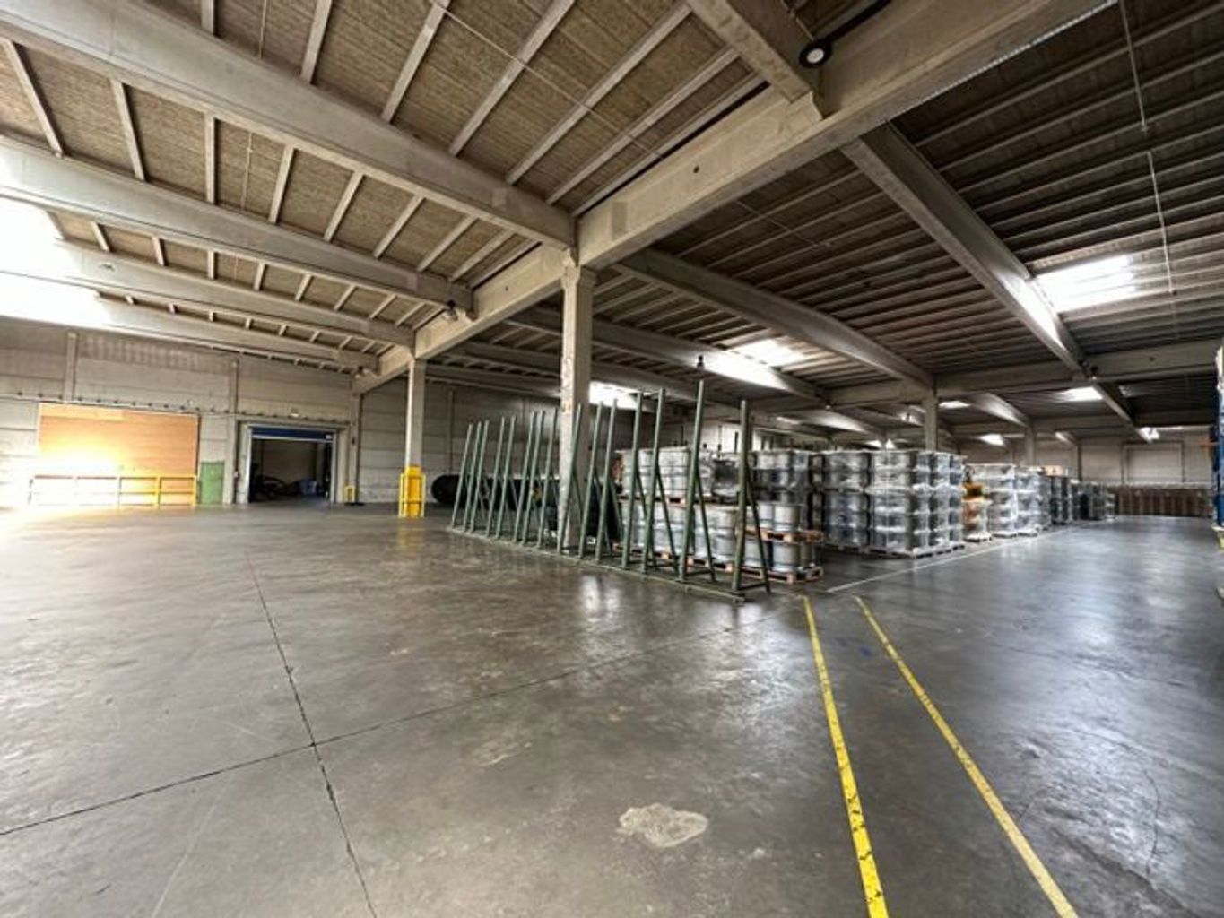 Industrial building for rent <br> 6041 - Charleroi Gosselies