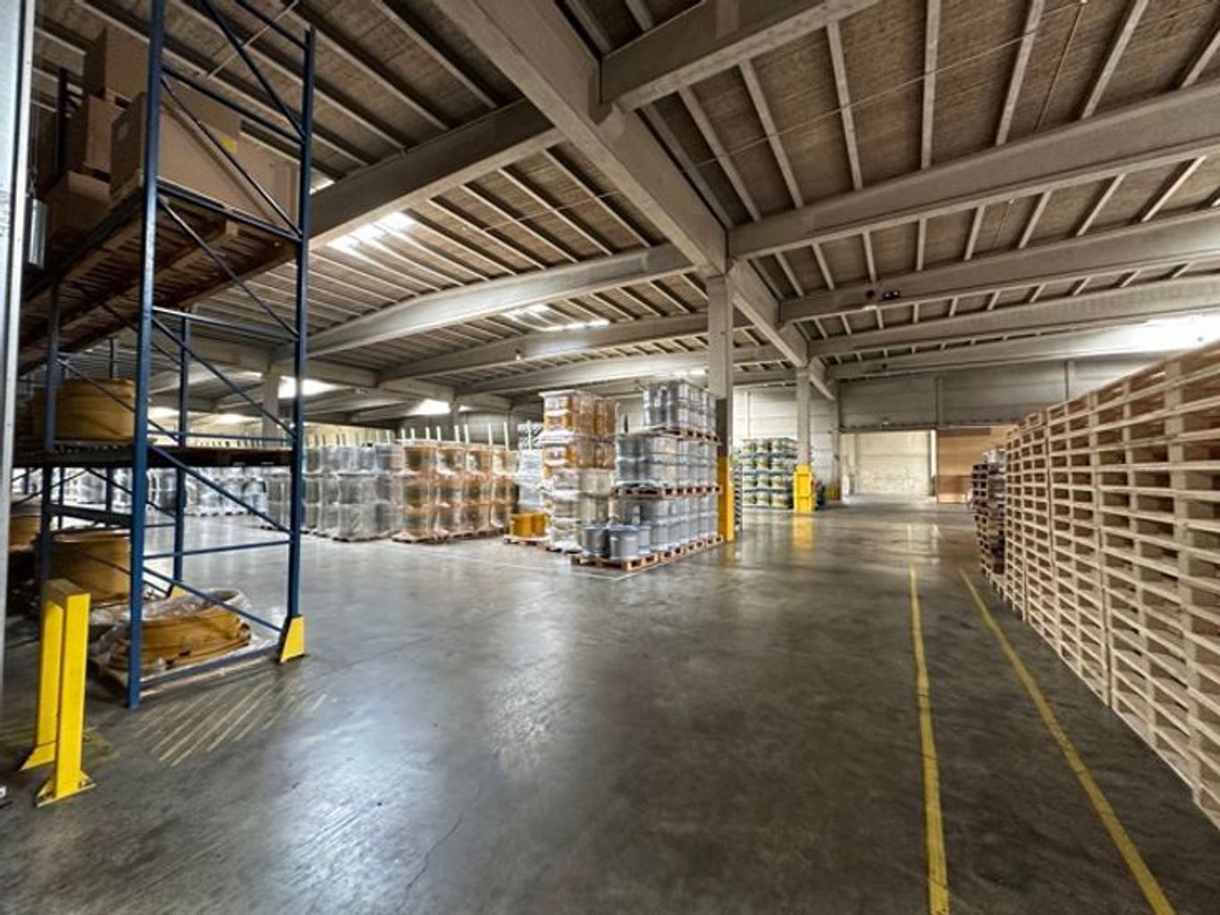 Industrial building for rent <br> 6041 - Charleroi Gosselies