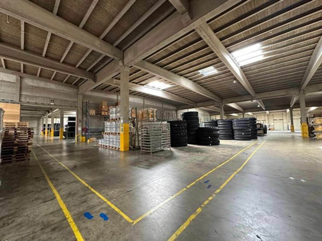 Industrial building for rent <br> 6041 - Charleroi Gosselies