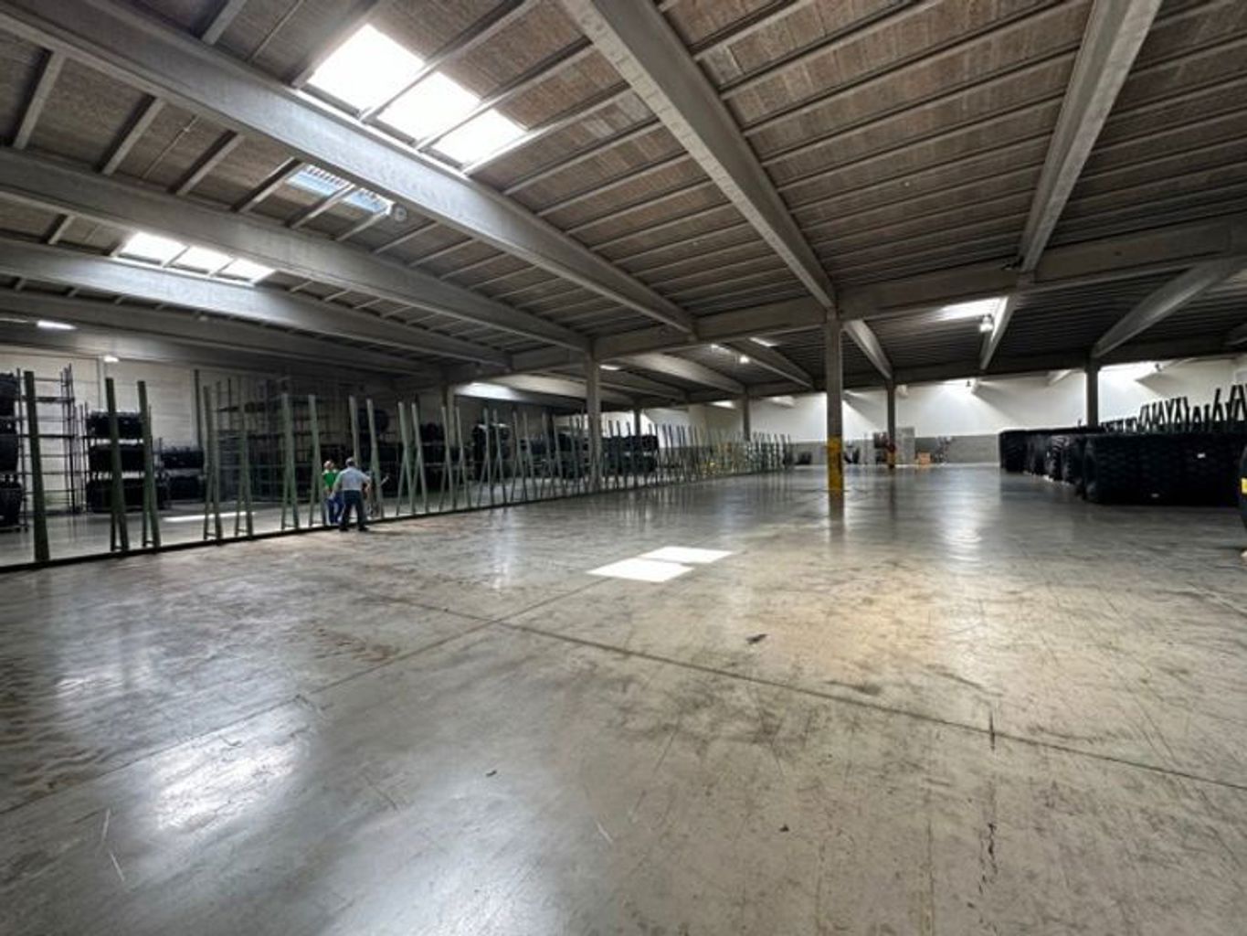 Industrial building for rent <br> 6041 - Charleroi Gosselies