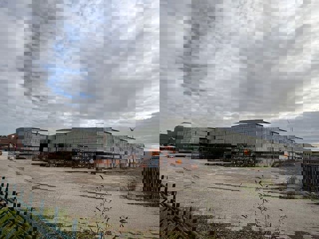 Industrial building for rent <br> 7180 - Seneffe