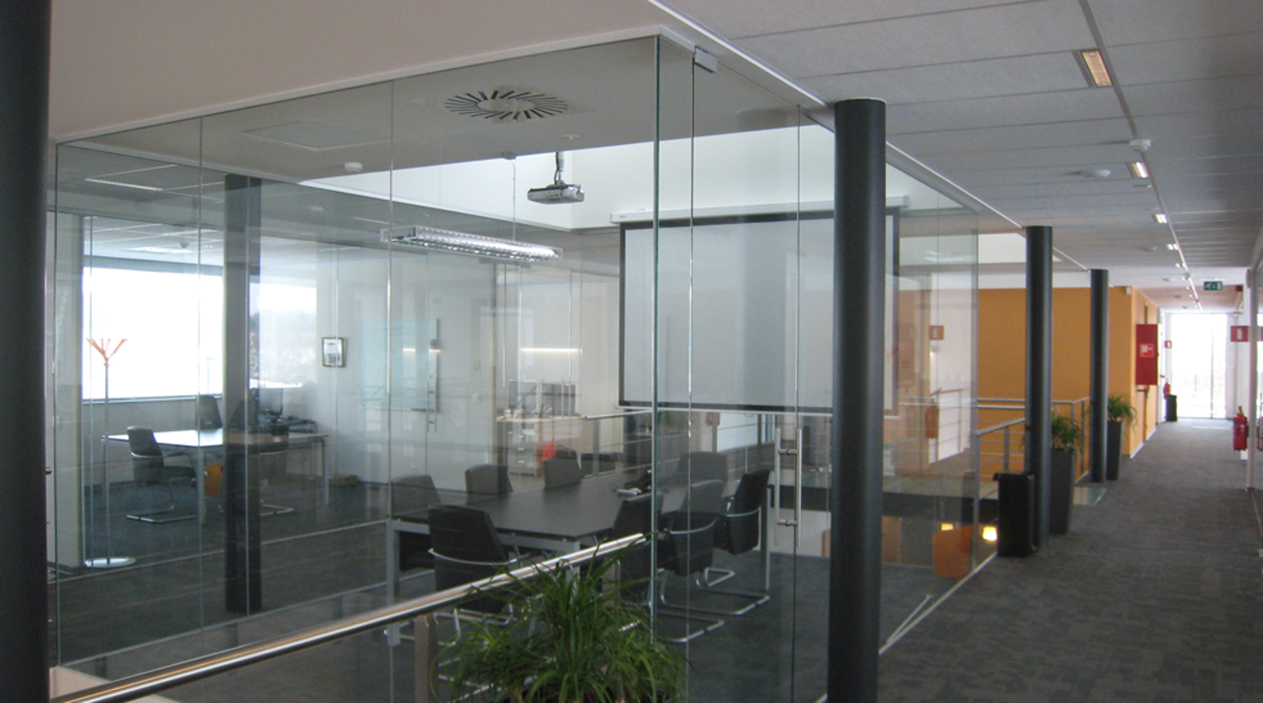 SCHUMAN 12
