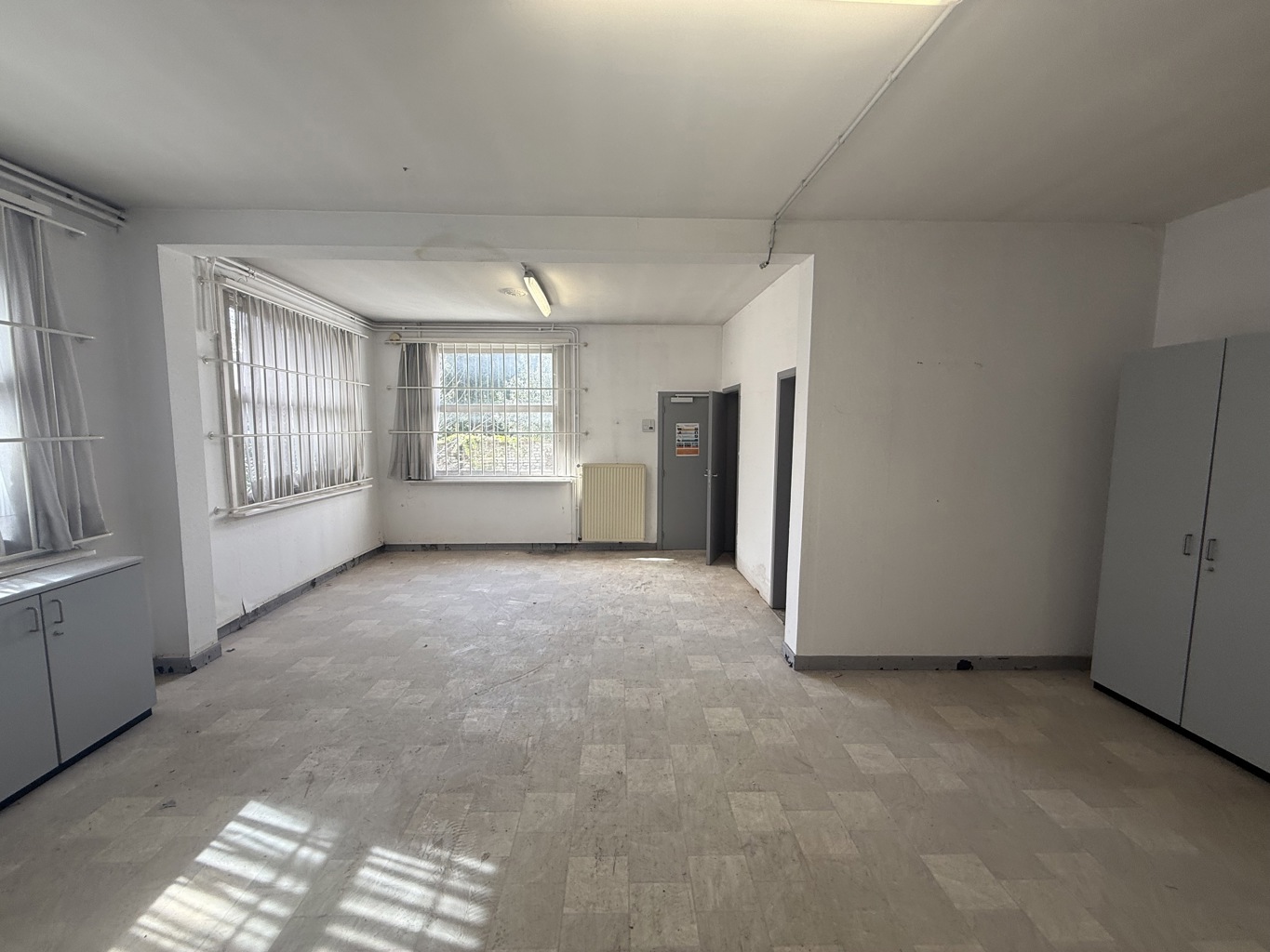 RUE ALPHONESE POULLET 11