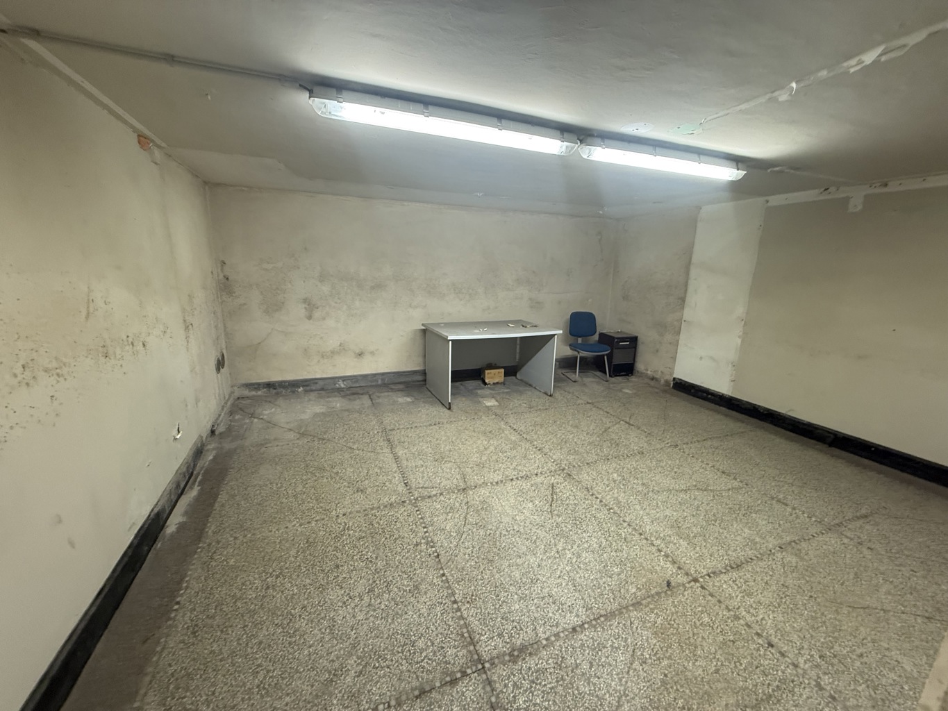 RUE ALPHONESE POULLET 11