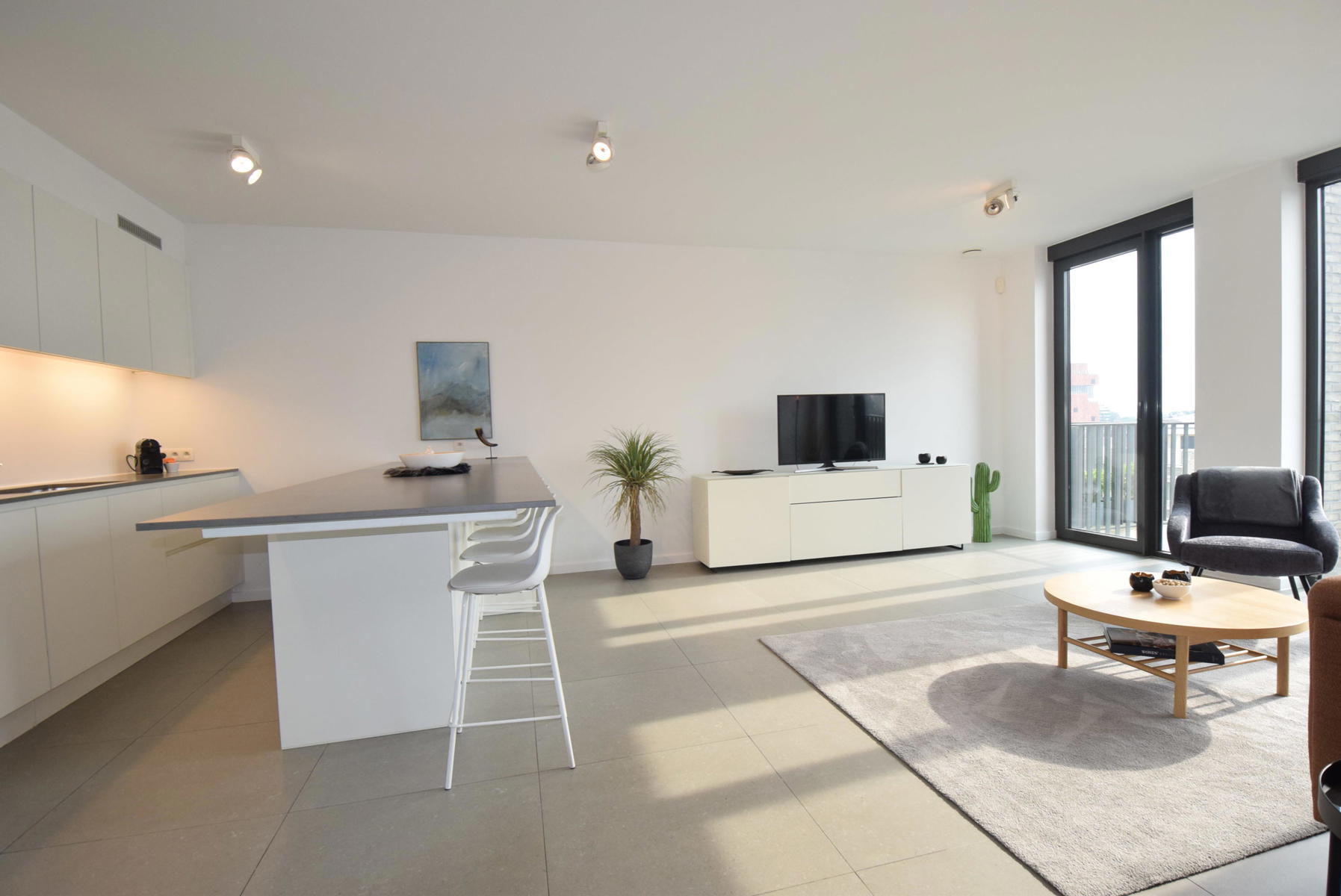 EILANDJE LUXE APPARTEMENT GEMEUBELD