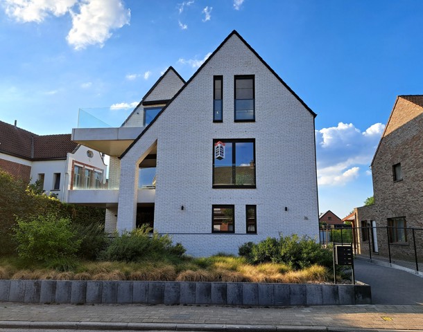 Emblem, Dorpstraat 76