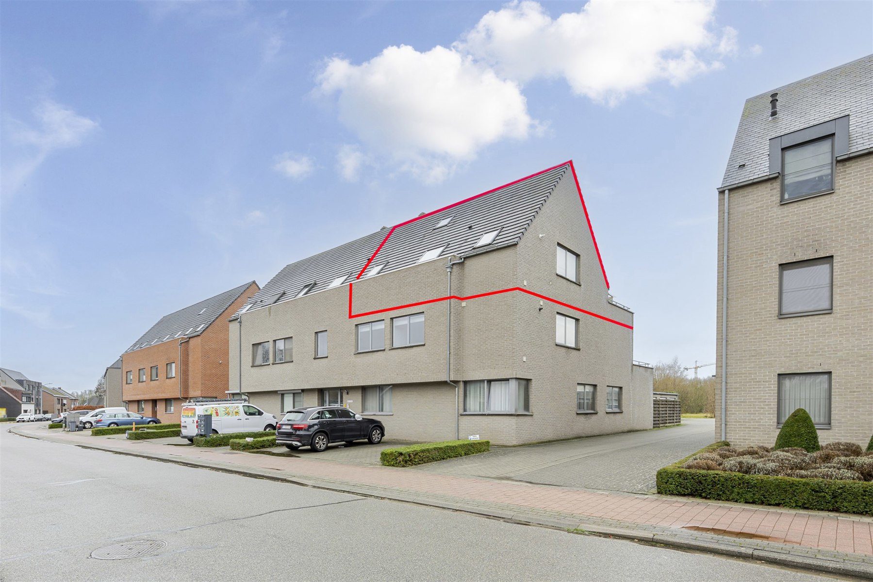 GEEL Laar 69 F