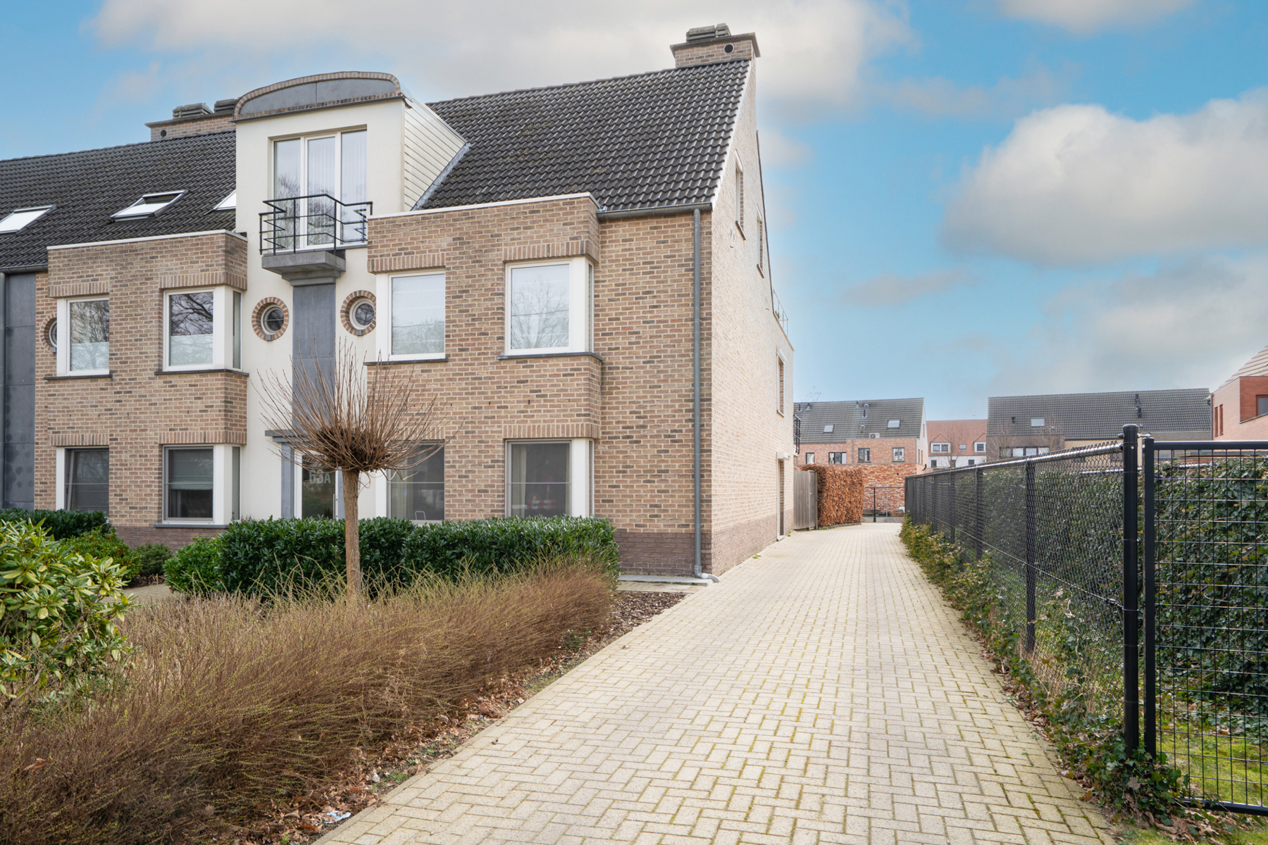 EIKENLEI 63 - parking 4