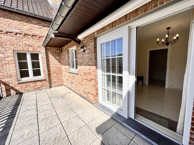 Flat - for rent - 1300 