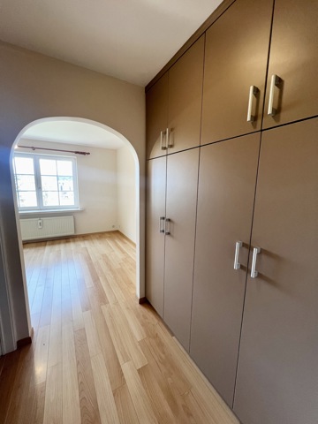 Flat - for rent - 1300 