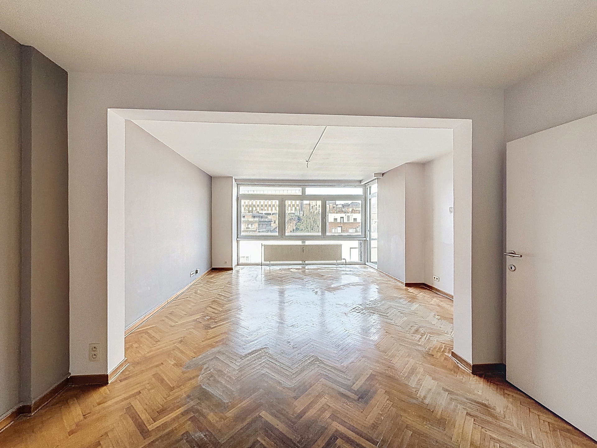 Appartement 2CH avec balcon au Boulevard Tirou