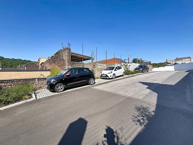 Buitenstaanplaats - te koop - 4000 Liège