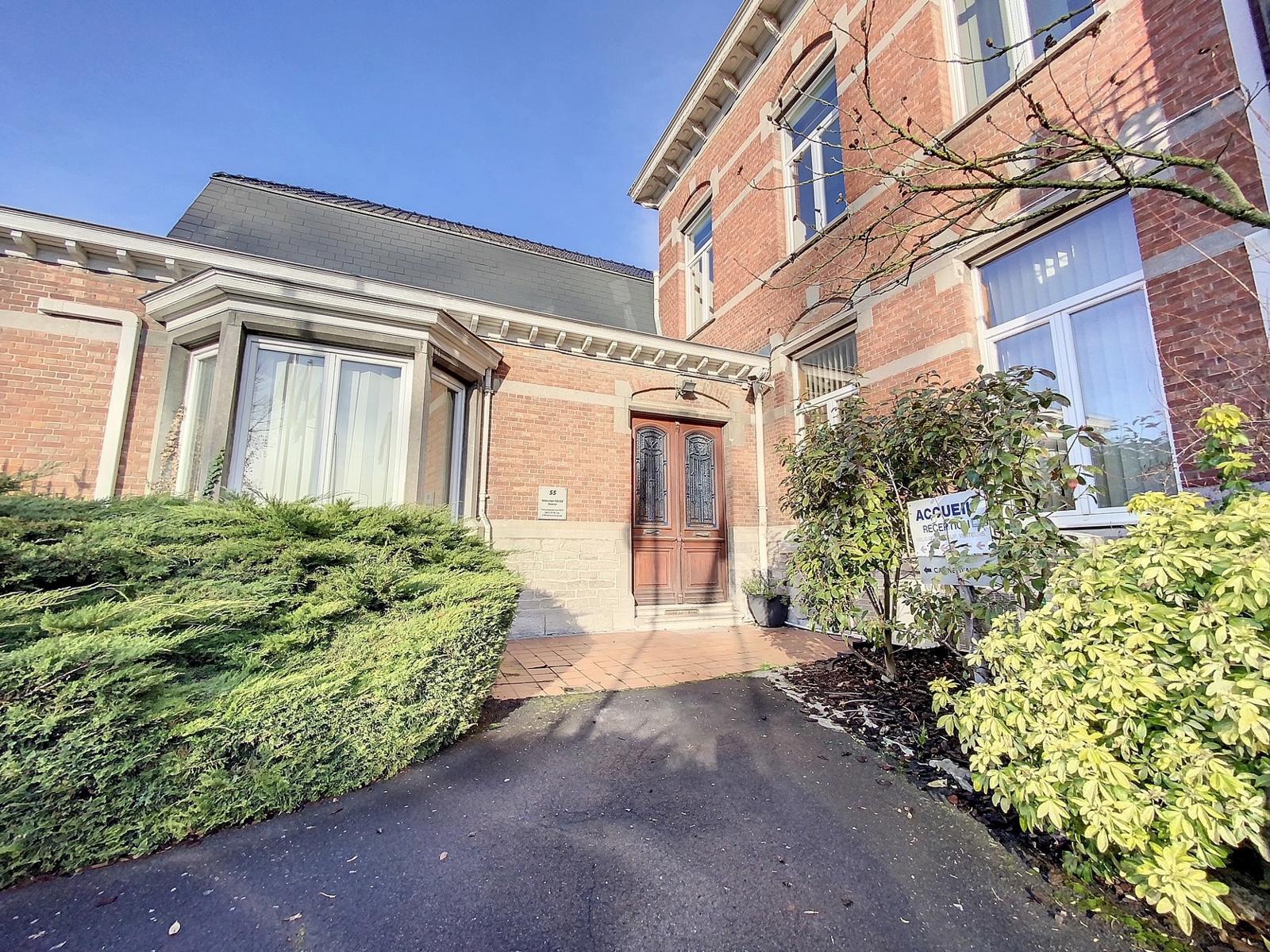 Espace bureau de +/- 150m² dans un immeuble de caractère 