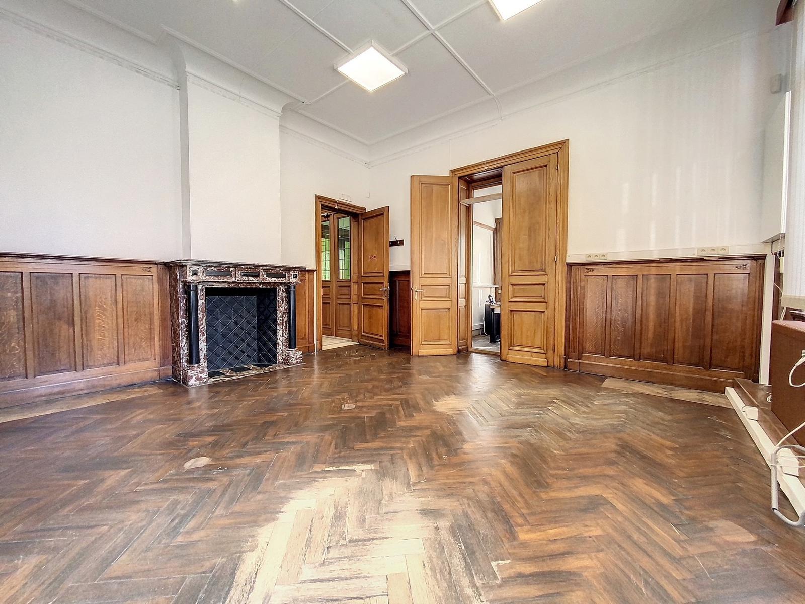 Espace bureau de +/- 150m² dans un immeuble de caractère 