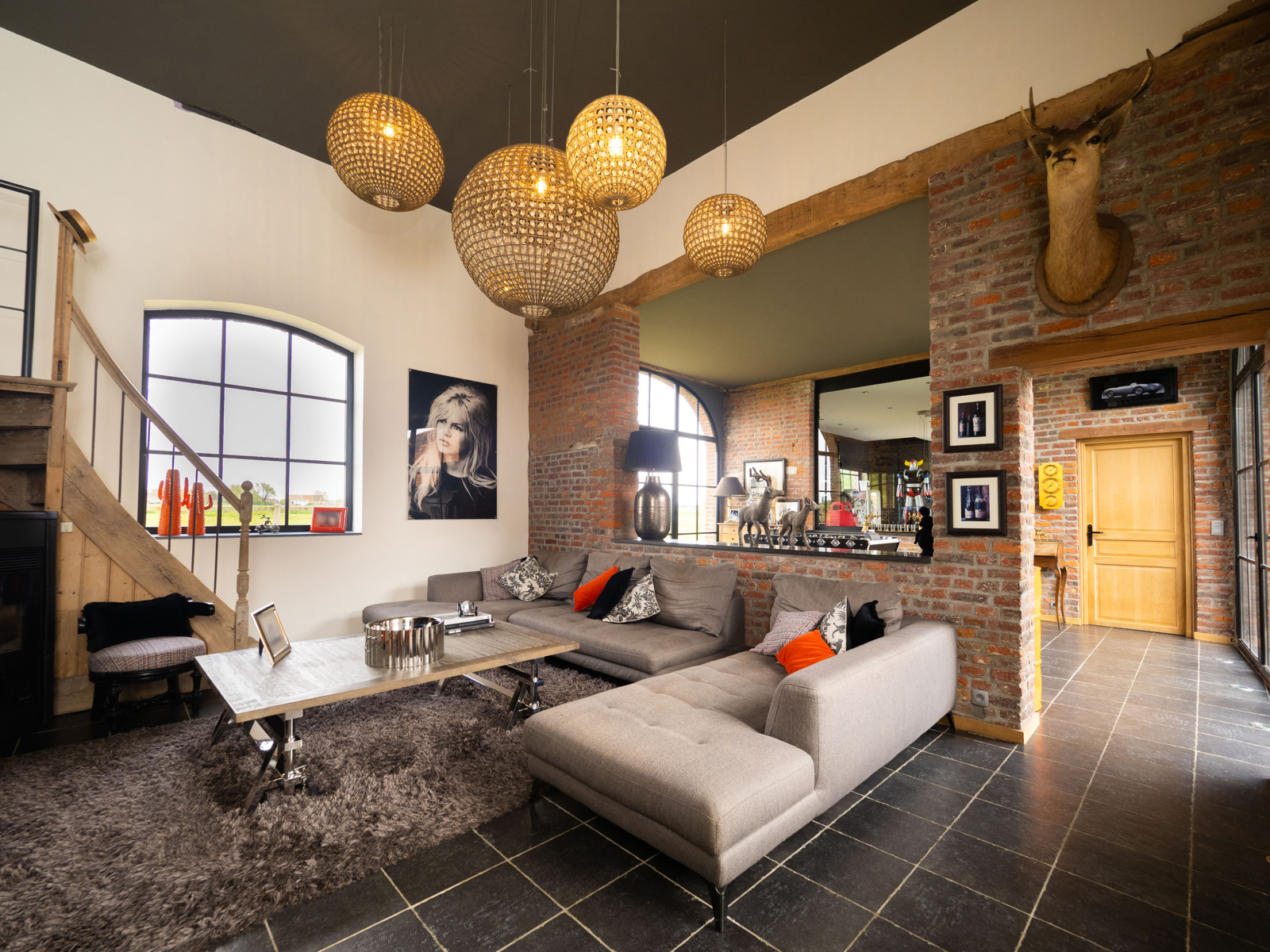 Fermette rénovée offrant une expérience de vie incomparable