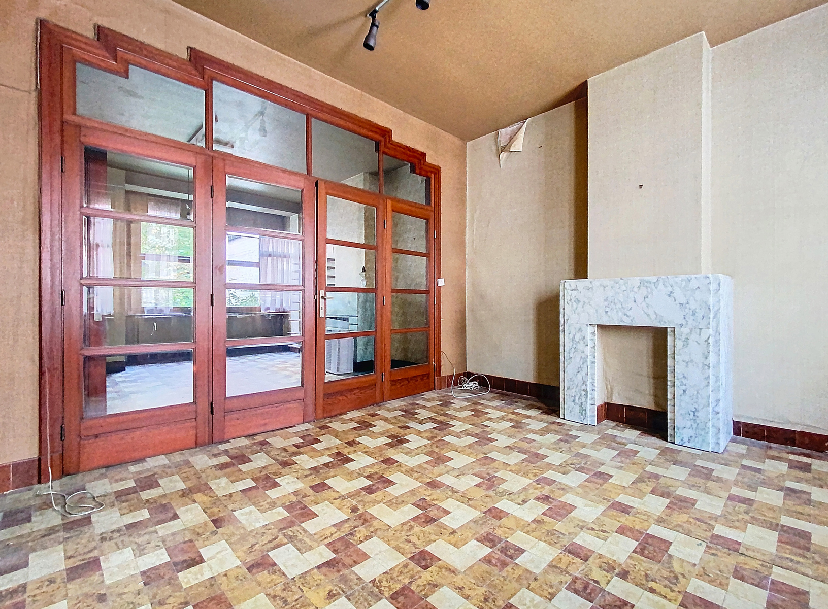 Maison bourgeoise à rénover, pleine de potentiel